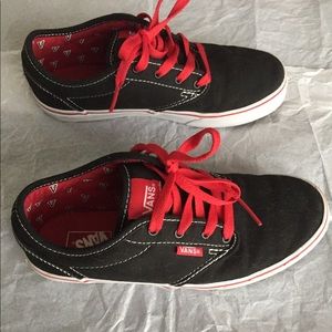 Like new Vans! Youth sneakers/skate shoes
